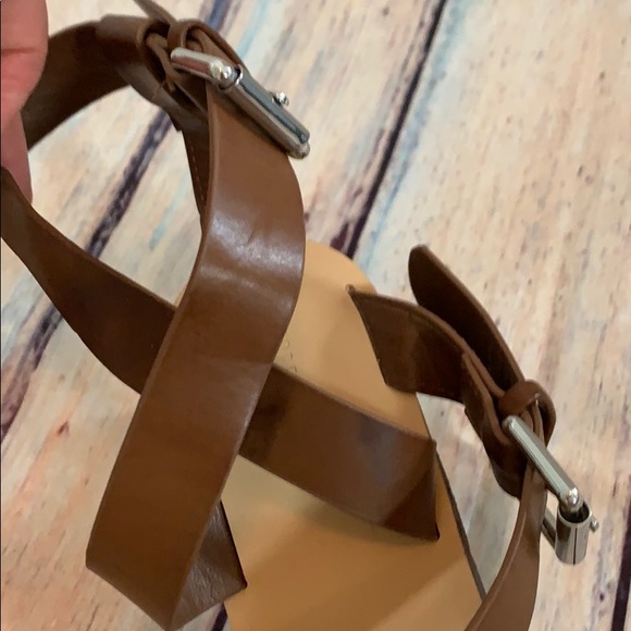 Forever 21 strappy sandals - Picture 4 of 7